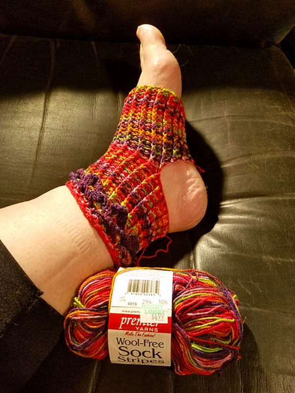 Tricolor Yoga Socks Crochet Pattern Free