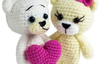 crochet-bears-with-heart-pattern-2020